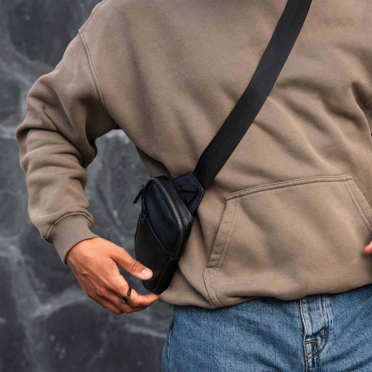 Travel Sling Bag | Läder